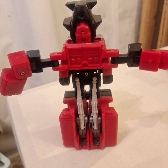 Power Rangers Turbo Deluxe Rescue Megazord Fire Truck Red 1997 - Picture 8 of 8